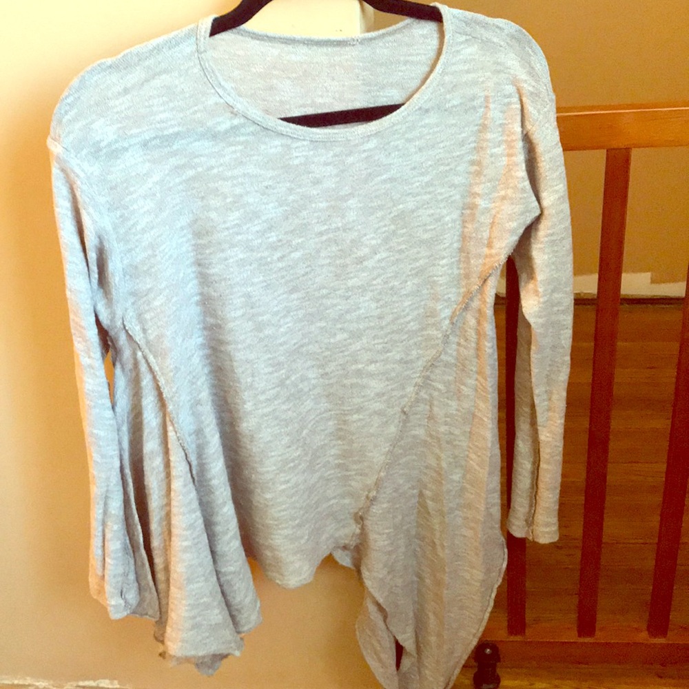 Cute and comfy asymmetrical flowy top
